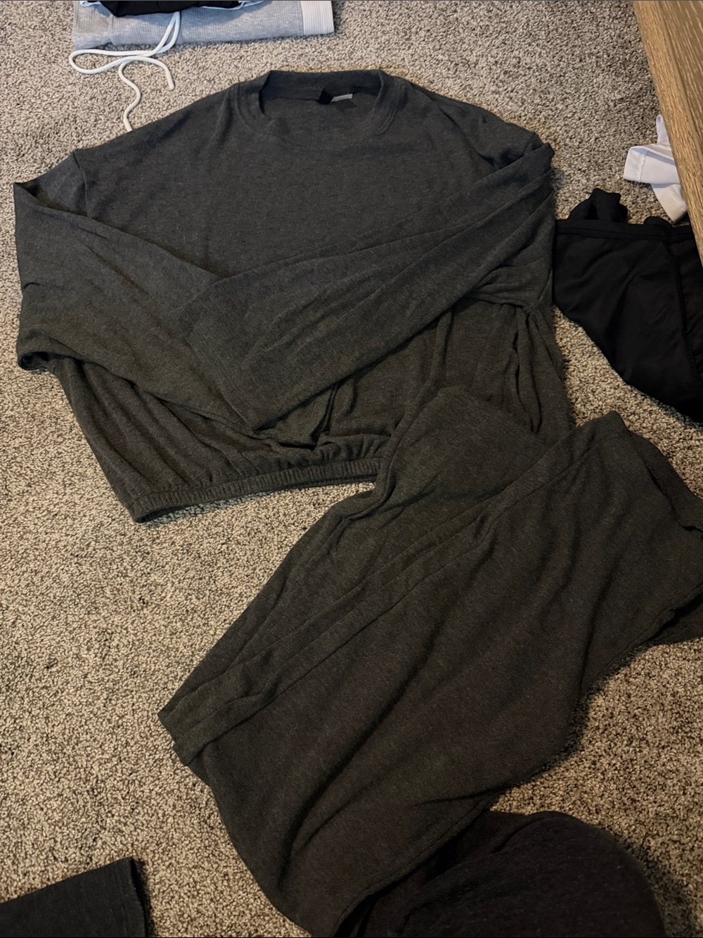 Divided by HM Two-Piece Lounge Set - Picture 2 of 4